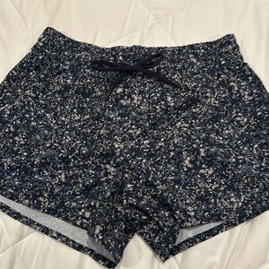 Athleta drawstring patterned shorts